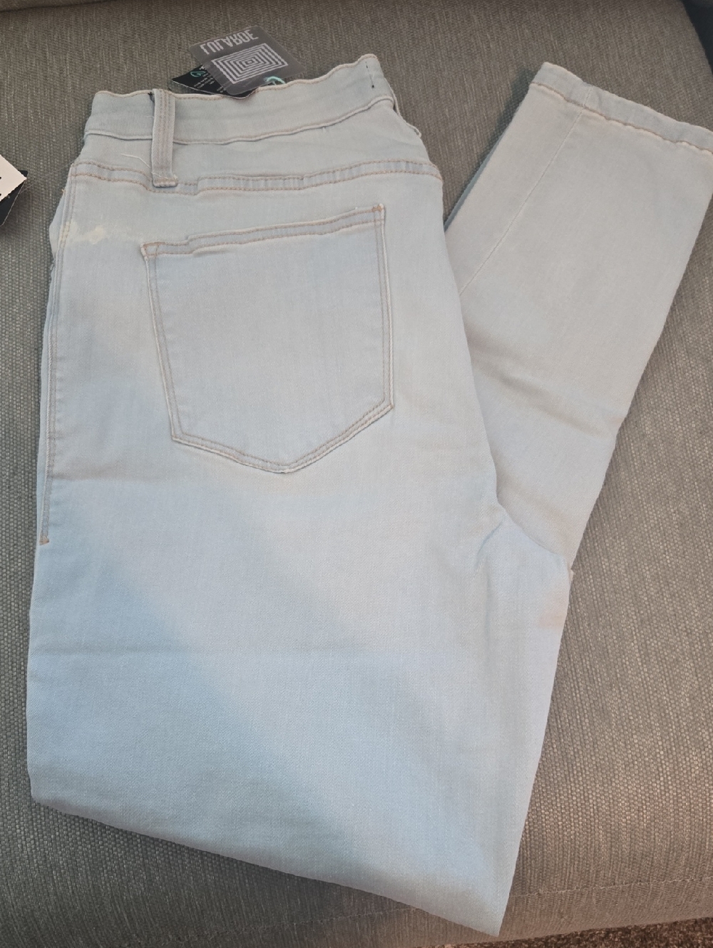 NWT Lularoe Light Blue Skinny Jeans Size 34